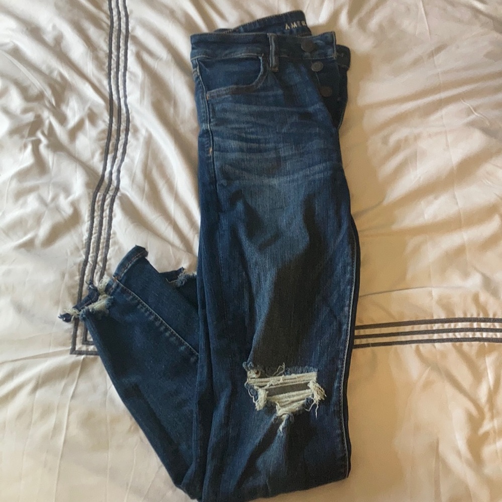 American eagle ripped skinny jeans